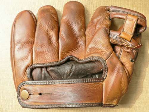 Harry Brecheen Goodyear 0820 Back